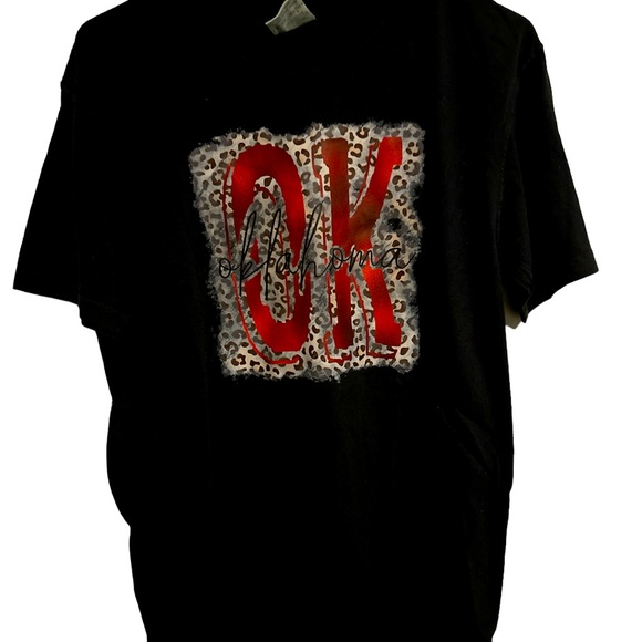 Tops - OK Leopard Tee